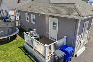 116 Saratoga Ave, Pawtucket, RI 02861 - Photo 5