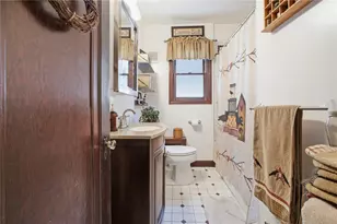 55 Edison St, Warwick, RI 02889 - Photo 11