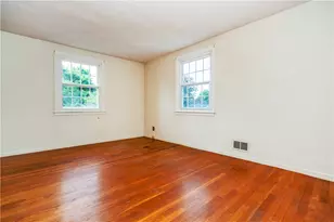 69 Douglas Rd, Warwick, RI 02886 - Photo 37