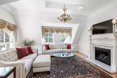 541 Bellevue Avenue #5, Newport, RI 02840 - Photo 5