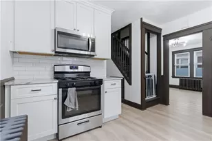 44 Holburn Ave, Cranston, RI 02910 - Photo 7