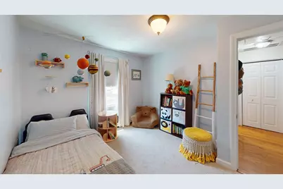 38 Vanstone Avenue, Warwick, RI 02889 - Photo 17