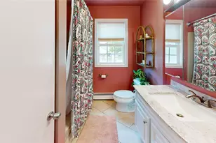 38 Vanstone Ave, Warwick, RI 02889 - Photo 21