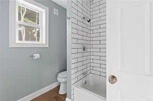 18 Pevear Ave, Warwick, RI 02886 - Photo 19