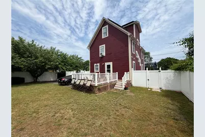 324 Dudley Street, Providence, RI 02907 - Photo 21