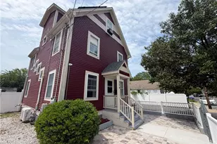 324 Dudley St, Providence, RI 02907 - Photo 1
