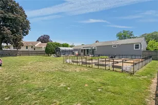 203 Garden Hills Dr, Cranston, RI 02920 - Photo 39