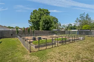 203 Garden Hills Dr, Cranston, RI 02920 - Photo 33