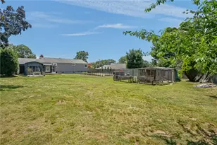 203 Garden Hills Dr, Cranston, RI 02920 - Photo 41