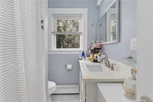 21 Waverly St, Providence, RI 02907 - Photo 11