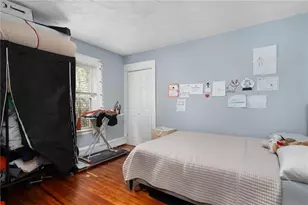 21 Waverly St, Providence, RI 02907 - Photo 9