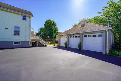 31 Fenmoor Street, East Providence, RI 02914 - Photo 5
