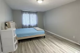 300 Smithfield Rd, North Providence, RI 02904 - Photo 9