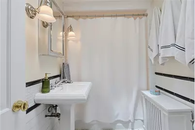 25 Tryon Avenue, East Providence, RI 02916 - Photo 27