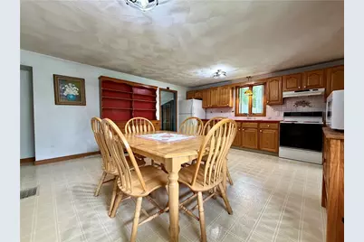 328 Rhodes Avenue, Woonsocket, RI 02895 - Photo 7