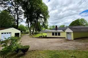 328 Rhodes Ave, Woonsocket, RI 02895 - Photo 19