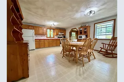 328 Rhodes Avenue, Woonsocket, RI 02895 - Photo 5