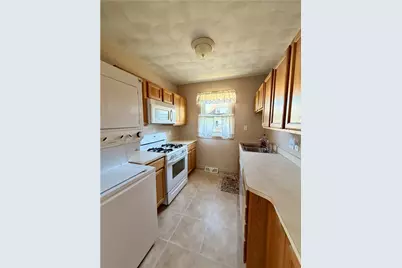 133 Oakland Avenue, Pawtucket, RI 02861 - Photo 7
