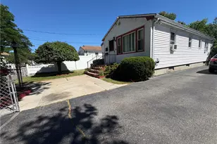 64 Dresser St, Providence, RI 02909 - Photo 11