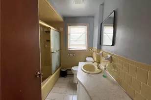 64 Dresser St, Providence, RI 02909 - Photo 17