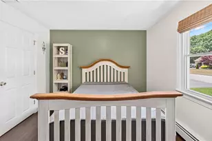 12 Briar Hill Dr, Cranston, RI 02921 - Photo 17