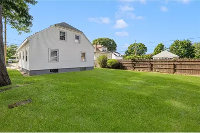 463 Power Road, Pawtucket, RI 02860 - Photo 37