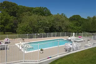 19 Moonlight Dr, Westerly, RI 02891 - Photo 7