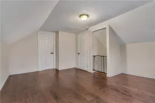86 Westwood Ave, Cranston, RI 02905 - Photo 27