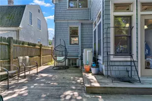 3 Sycamore St, Newport, RI 02840 - Photo 29