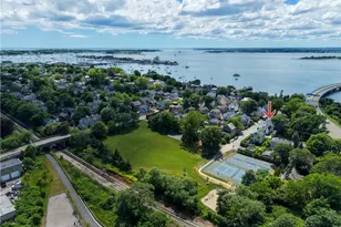 3 Sycamore St, Newport, RI 02840 - Photo 35