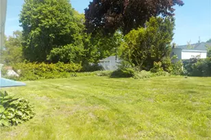 325 Morin St, Woonsocket, RI 02895 - Photo 5