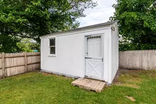158 Lewiston St, Warwick, RI 02889 - Photo 35
