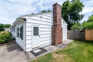158 Lewiston St, Warwick, RI 02889 - Photo 3
