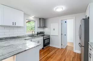 158 Lewiston St, Warwick, RI 02889 - Photo 15