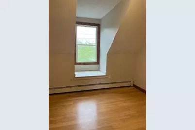 3 Buttonwood Street #2, Bristol, RI 02809 - Photo 5