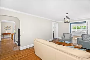 24 Huntington Dr, East Providence, RI 02916 - Photo 5