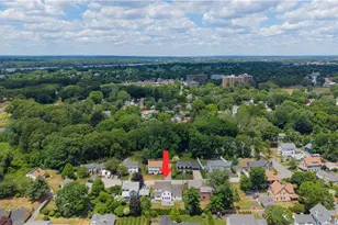 24 Huntington Dr, East Providence, RI 02916 - Photo 3