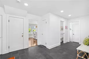 24 Huntington Dr, East Providence, RI 02916 - Photo 15