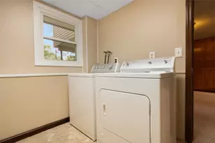 123 Hines Farm Rd, Cranston, RI 02921 - Photo 33