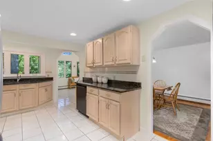 123 Hines Farm Rd, Cranston, RI 02921 - Photo 11