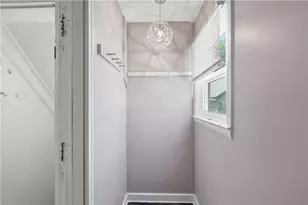 116 Warwick Rd, Pawtucket, RI 02861 - Photo 21