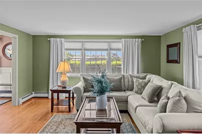 14 Wolcott Avenue, Middletown, RI 02842 - Photo 7