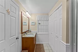 14 Wolcott Ave, Middletown, RI 02842 - Photo 21