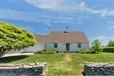 14 Wolcott Avenue, Middletown, RI 02842 - Photo 1