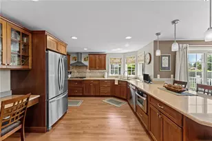 14 Wolcott Ave, Middletown, RI 02842 - Photo 13
