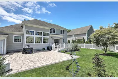 49 Walley Street, Bristol, RI 02809 - Photo 5