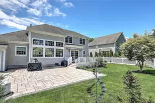 49 Walley St, Bristol, RI 02809 - Photo 5