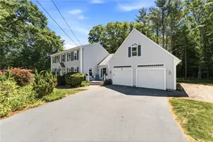 34 Crestwood Ln, Charlestown, RI 02813 - Photo 1