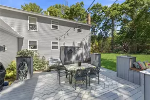 34 Crestwood Ln, Charlestown, RI 02813 - Photo 9