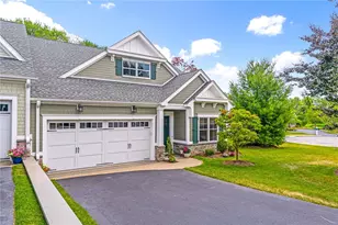 55 Travelers Ct, East Greenwich, RI 02818 - Photo 1